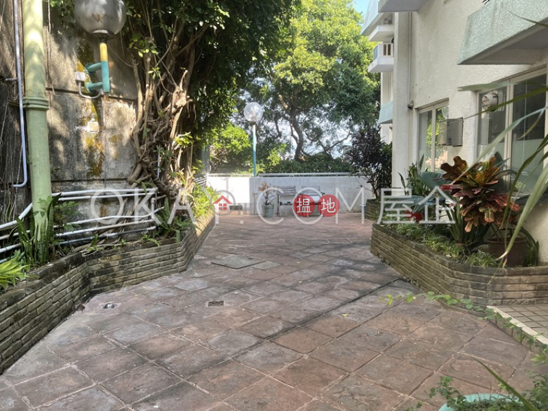 Charming house with balcony & parking | Rental | 30 Cape Road Block 1-6 環角道 30號 1-6座 Rental Listings
