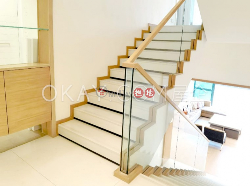 HK$ 135,000/ month Phase 1 Regalia Bay, Southern District | Lovely house with balcony | Rental