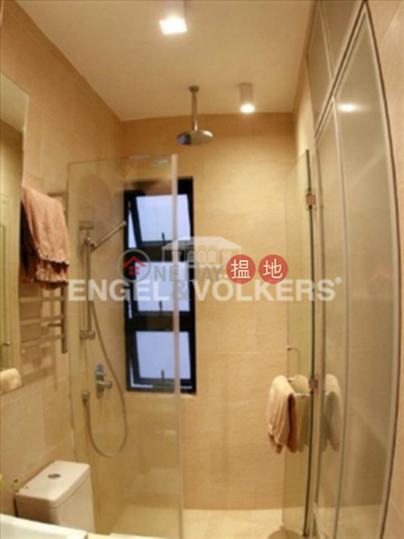 Studio Flat for Sale in Central, Tung Yuen Building 東源樓 Sales Listings | Central District (EVHK32998)