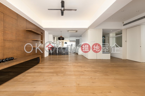 Luxurious 3 bedroom with balcony & parking | Rental | Manly Mansion 文麗苑 _0