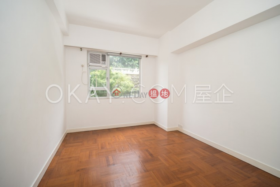 HK$ 27M | Realty Gardens Western District Efficient 2 bedroom with balcony & parking | For Sale