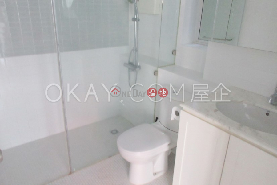 HK$ 29,000/ month Hollywood Terrace, Central District, Tasteful 2 bedroom with terrace | Rental