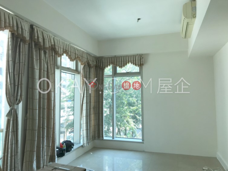 Luxurious 3 bedroom with balcony | Rental 880-886 King\'s Road | Eastern District Hong Kong Rental HK$ 33,000/ month