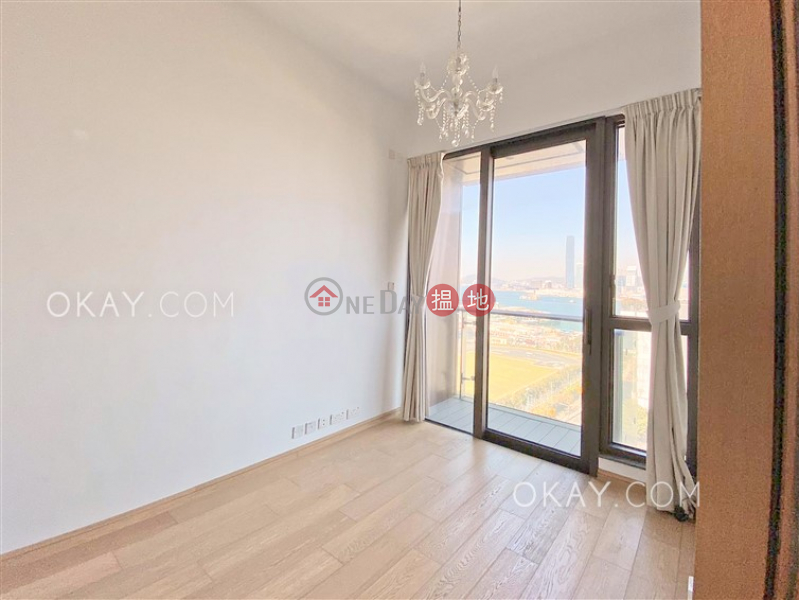 Intimate 1 bedroom with sea views & balcony | Rental | The Gloucester 尚匯 Rental Listings
