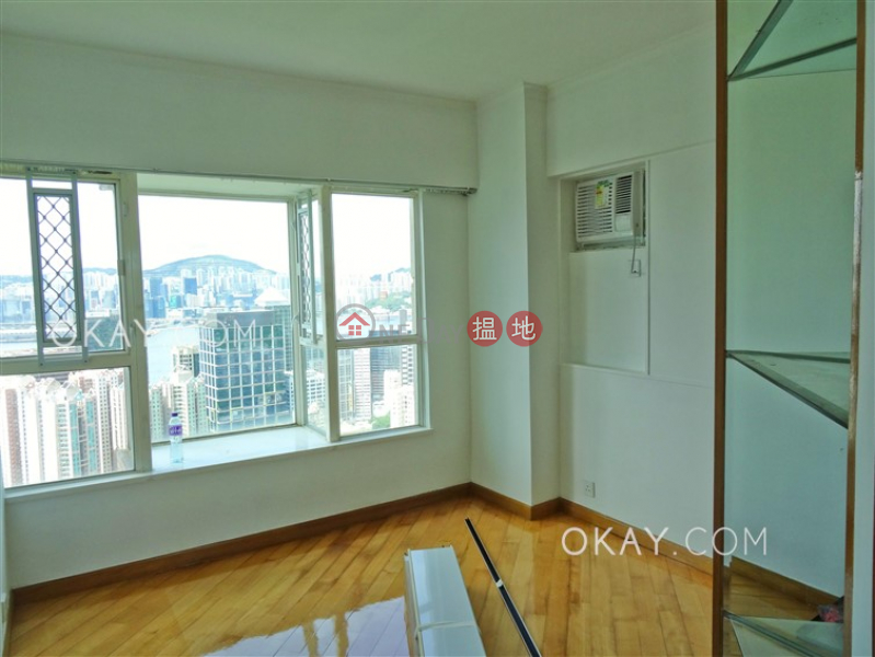 HK$ 41,000/ month, Pacific Palisades Eastern District | Luxurious 3 bed on high floor with balcony & parking | Rental