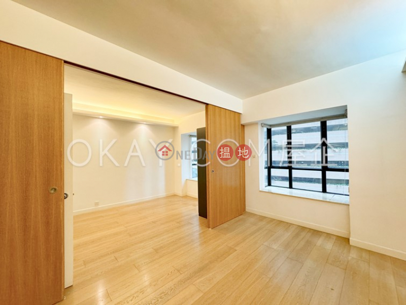 Unique 3 bedroom with balcony & parking | For Sale | 17-23 Old Peak Road | Central District Hong Kong Sales | HK$ 62M
