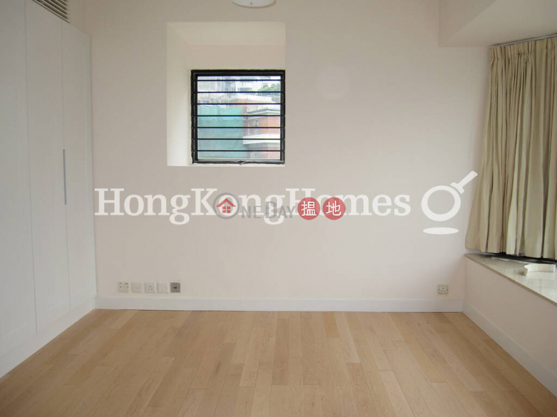 HK$ 38M The Royal Court Central District | 3 Bedroom Family Unit at The Royal Court | For Sale