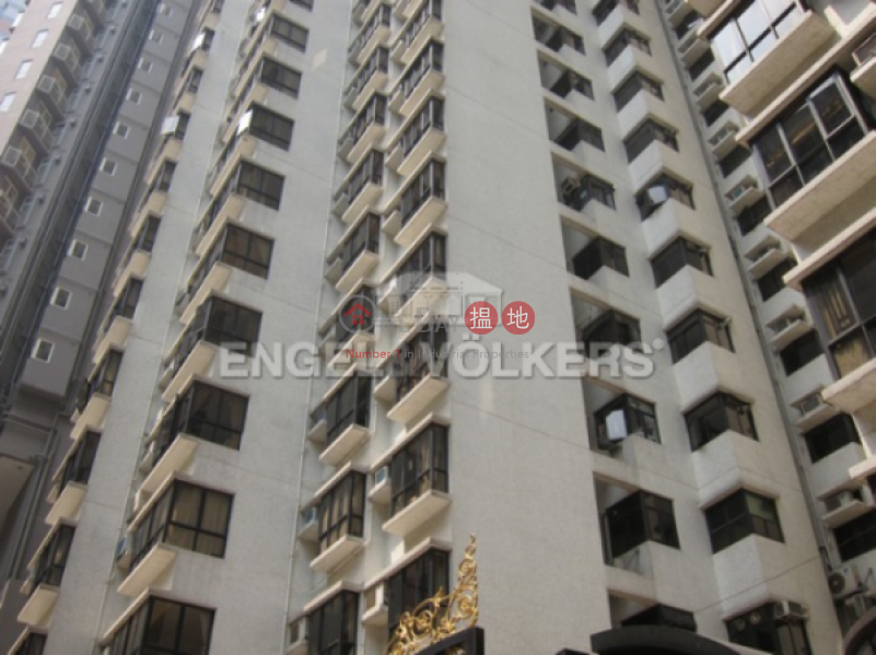 Property Search Hong Kong | OneDay | Residential, Sales Listings | 3 Bedroom Family Flat for Sale in Central Mid Levels
