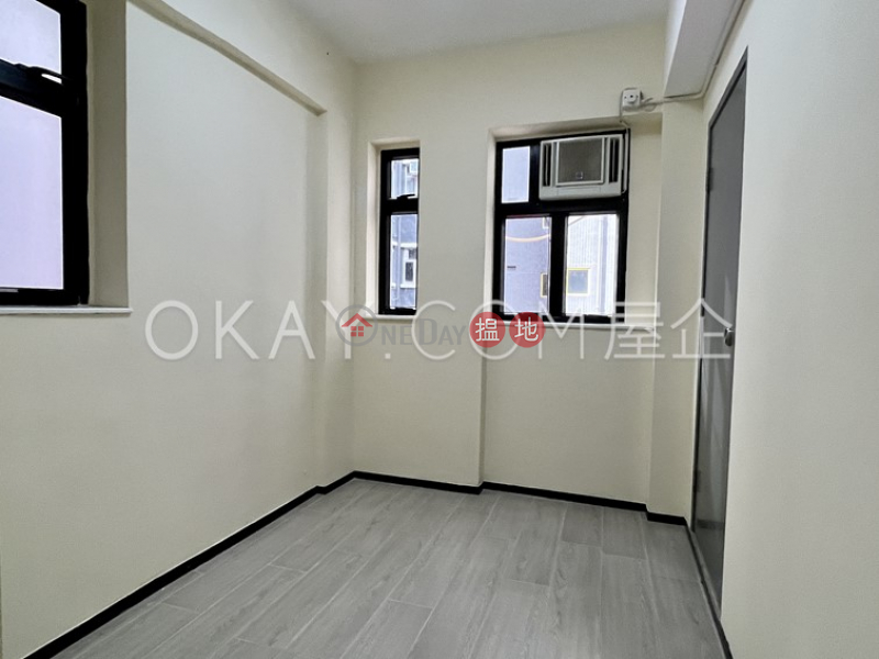 HK$ 8M | Hing Yue Mansion | Wan Chai District | Cozy 3 bedroom on high floor | For Sale