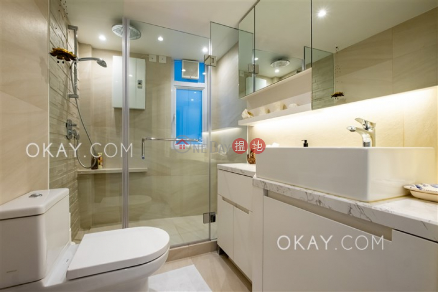 HK$ 24.8M Greenery Garden Western District | Unique 3 bedroom on high floor with sea views & balcony | For Sale