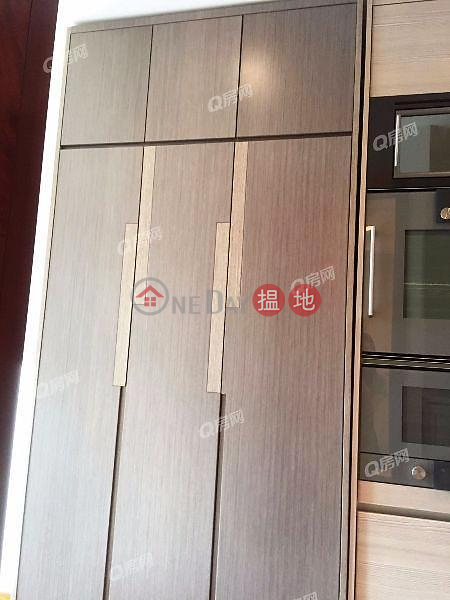 HK$ 9.5M | The Avenue Tower 2, Wan Chai District, The Avenue Tower 2 | Mid Floor Flat for Sale