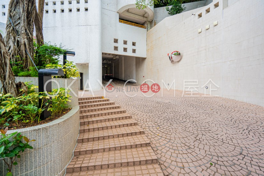 Lovely 4 bedroom with parking | Rental, Po Garden 寶園 Rental Listings | Central District (OKAY-R9787)