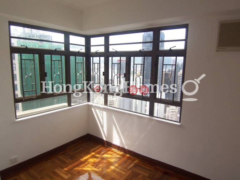 HK$ 30,000/ month Corona Tower Central District, 3 Bedroom Family Unit for Rent at Corona Tower