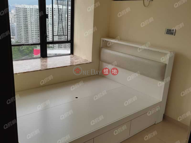 Property Search Hong Kong | OneDay | Residential Rental Listings, Block D (Flat 1 - 8) Kornhill | 3 bedroom Mid Floor Flat for Rent