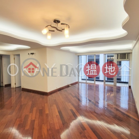 Efficient 3 bedroom with balcony | For Sale | Block 2 Phoenix Court 鳳凰閣 2座 _0