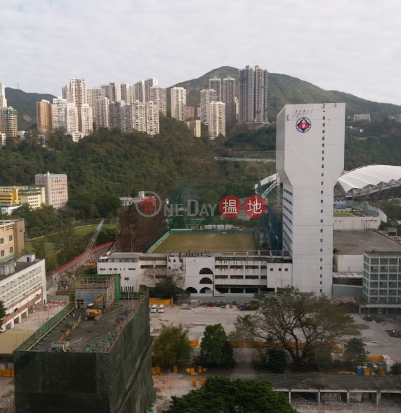 HK$ 69,230/ month Lippo Leighton Tower Wan Chai District TEL: 98755238