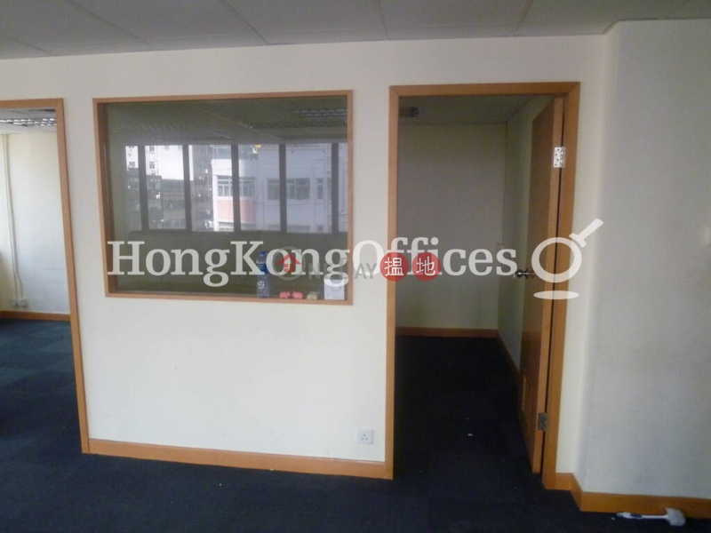 HK$ 31,310/ month On Hong Commercial Building Wan Chai District Office Unit for Rent at On Hong Commercial Building