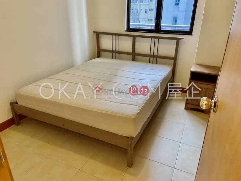 HK$ 26,000/ month Garfield Mansion Western District Tasteful 2 bedroom on high floor with balcony | Rental