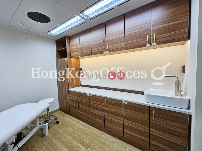 Hang Lung Centre | High, Office / Commercial Property | Rental Listings | HK$ 140,085/ month