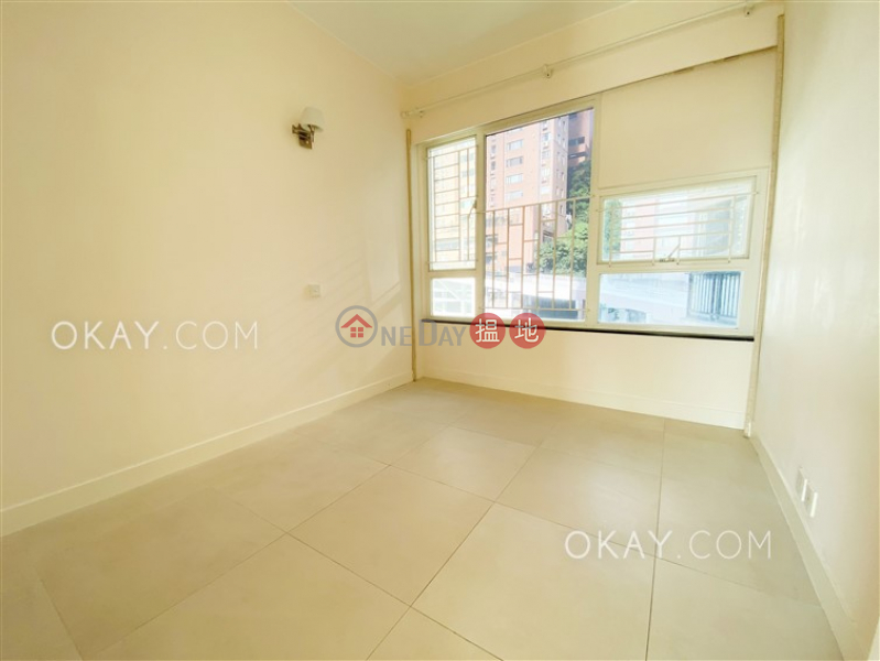 Gorgeous 3 bedroom with balcony & parking | Rental | 31 Cloud View Road | Eastern District | Hong Kong | Rental HK$ 40,000/ month
