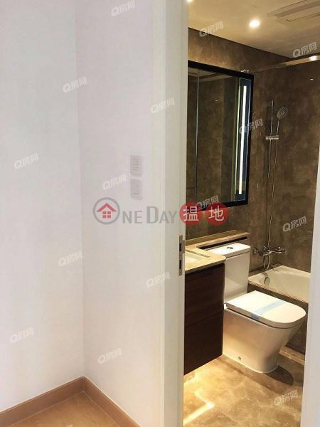 Property Search Hong Kong | OneDay | Residential | Rental Listings Savannah Tower 5A | 3 bedroom High Floor Flat for Rent