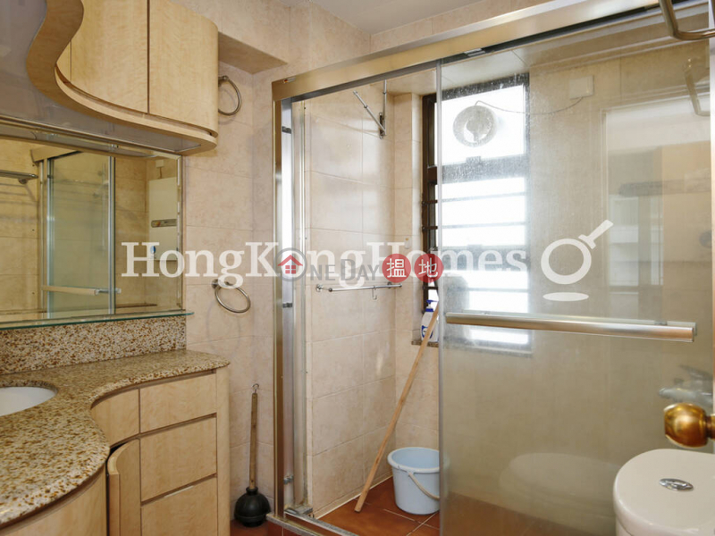 HK$ 33,000/ month Hundred City Centre Wan Chai District, 3 Bedroom Family Unit for Rent at Hundred City Centre