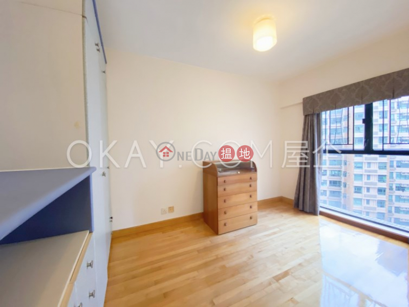HK$ 18M | Primrose Court | Western District | Popular 3 bedroom on high floor | For Sale