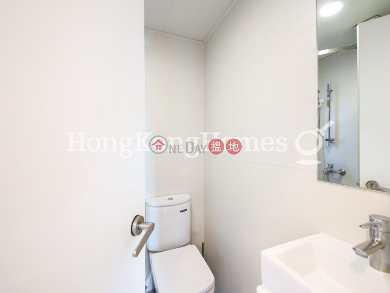HK$ 16.5M | Royal Court | Wan Chai District 3 Bedroom Family Unit at Royal Court | For Sale