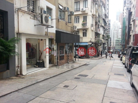 165' COCKLOFT, With toilet., 16-16A Tai Ping Shan Street 太平山街 16-16A 號 | Central District (01B0078598)_0