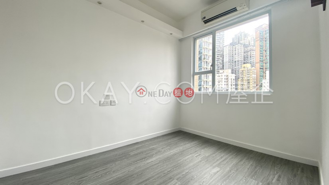 HK$ 9.2M, Sunrise House Central District Unique 1 bedroom on high floor with rooftop | For Sale