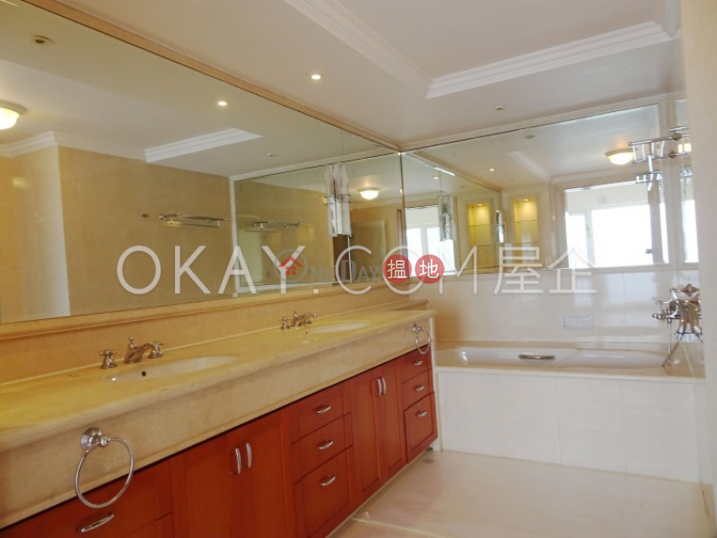 Luxurious 3 bedroom with balcony & parking | Rental | Block 4 (Nicholson) The Repulse Bay 影灣園4座 Rental Listings
