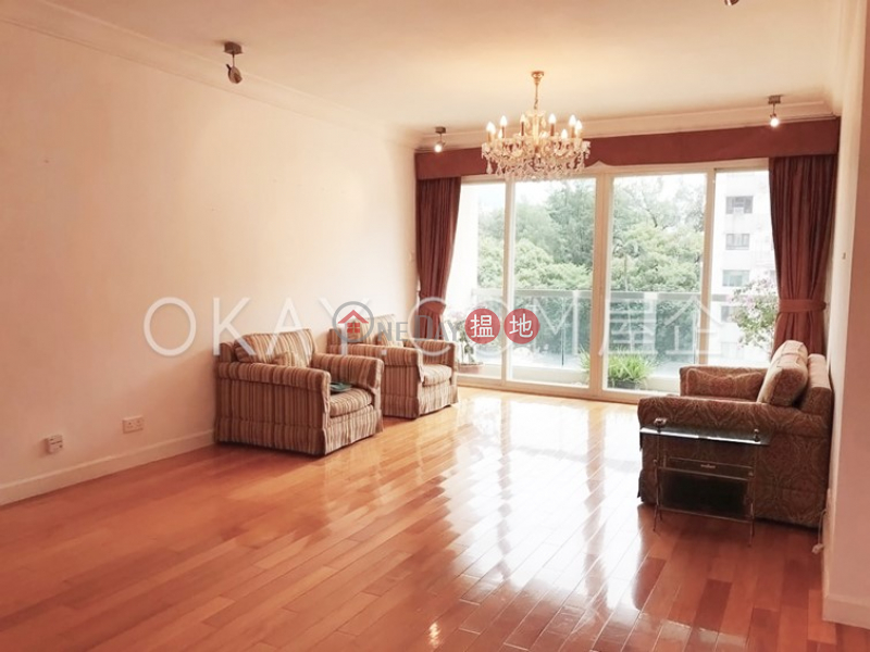 Charming 3 bedroom on high floor with balcony & parking | For Sale | Hannover Court 恆懋大樓 Sales Listings