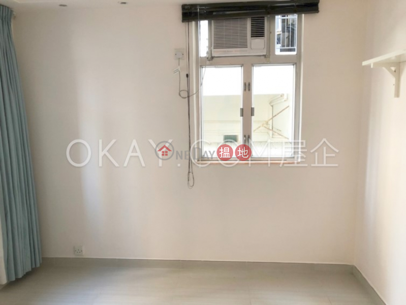 HK$ 27,000/ month Shan Kwong Tower Wan Chai District, Charming 2 bedroom with parking | Rental