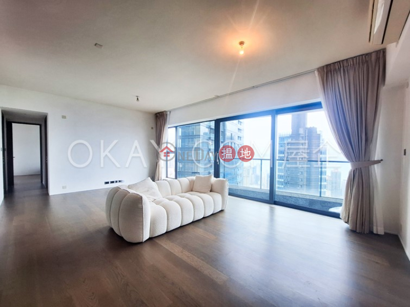 Rare 3 bedroom on high floor with balcony & parking | Rental | Azura 蔚然 Rental Listings