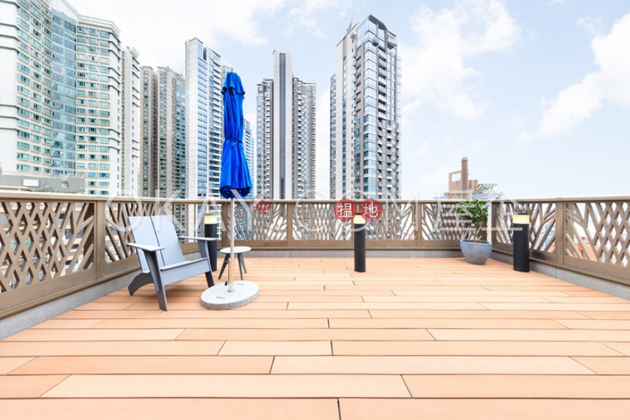 2房2廁,極高層,露台CASTLE ONE BY V出售單位|CASTLE ONE BY V(Castle One By V)出售樓盤 (OKAY-S316856)