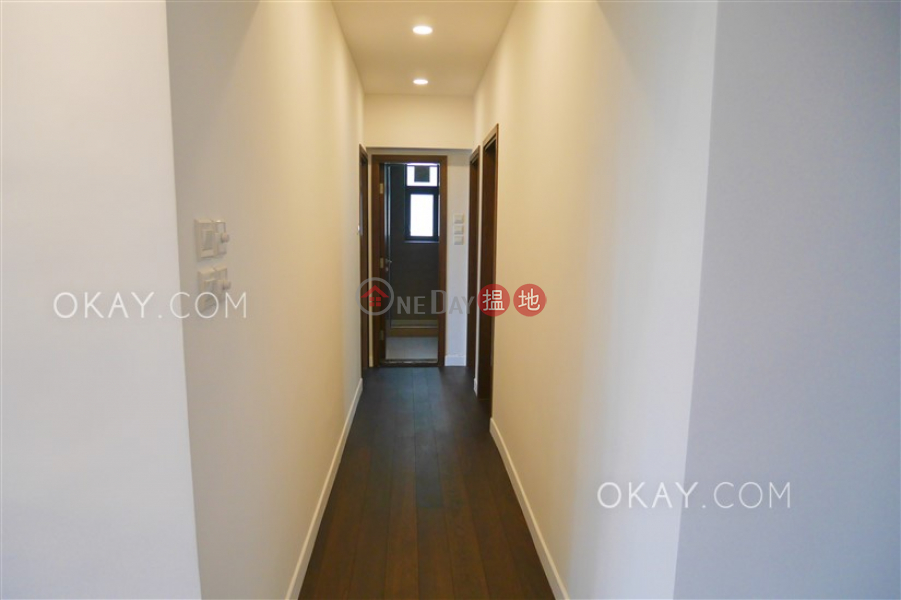 Stylish 3 bedroom with balcony & parking | Rental 15 Magazine Gap Road | Central District | Hong Kong Rental | HK$ 120,000/ month