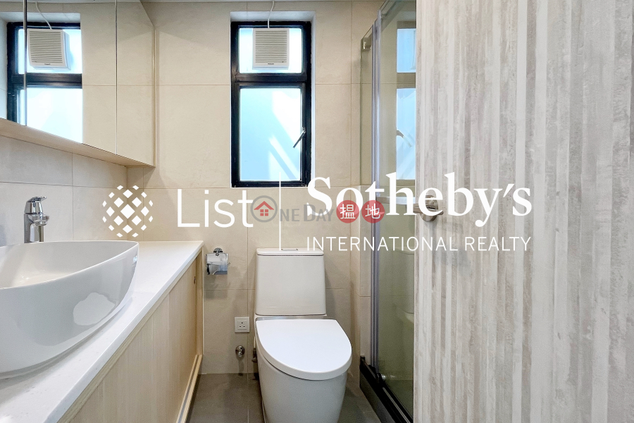 HK$ 42,000/ month 62B Robinson Road | Western District | Property for Rent at 62B Robinson Road with 3 Bedrooms