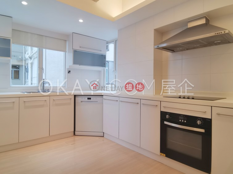 HK$ 50,000/ month | Kensington Court Wan Chai District Gorgeous 3 bedroom with balcony | Rental