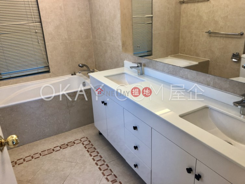 4房3廁,實用率高,星級會所,連車位愉景灣 11期 海澄湖畔一段 洋房9出售單位|愉景灣 11期 海澄湖畔一段 洋房9(Discovery Bay, Phase 11 Siena One, House 9)出售樓盤 (OKAY-S33367)