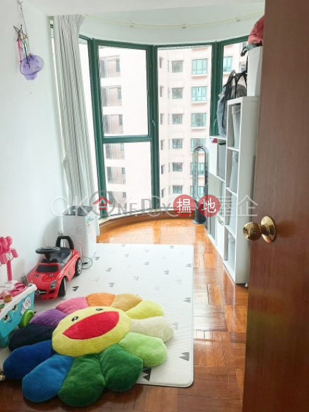 HK$ 2,200萬-曉峰閣中區-2房1廁,實用率高,極高層,星級會所《曉峰閣出售單位》