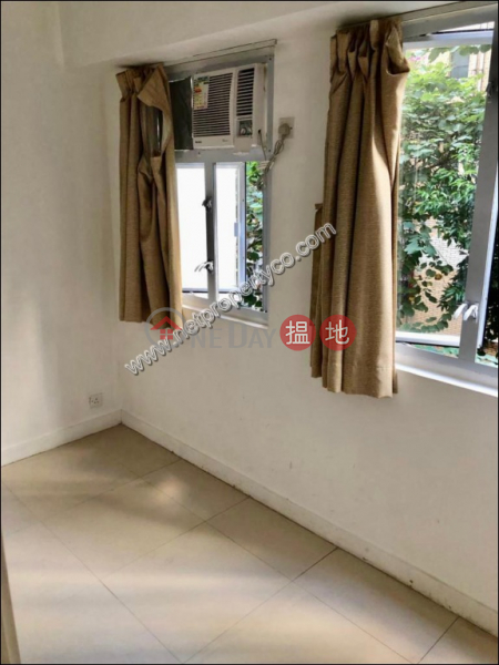 Conveniently Located in Sheung Wan Apartment-103-105蘇杭街 | 西區-香港|出租HK$ 24,000/ 月