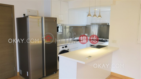 Charming 2 bedroom on high floor with parking | For Sale | Valiant Park 駿豪閣 _0