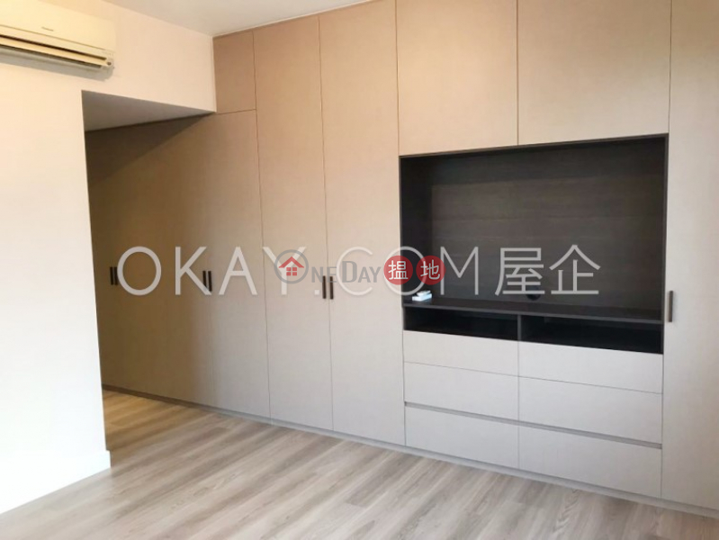 HK$ 93,000/ month, Fontana Gardens Wan Chai District | Efficient 4 bed on high floor with balcony & parking | Rental