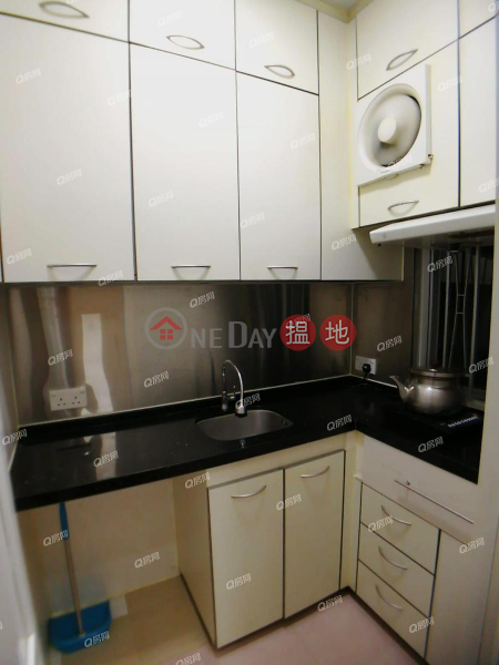 HK$ 15,000/ month, Wing Kit Building Wan Chai District, Wing Kit Building | 2 bedroom High Floor Flat for Rent