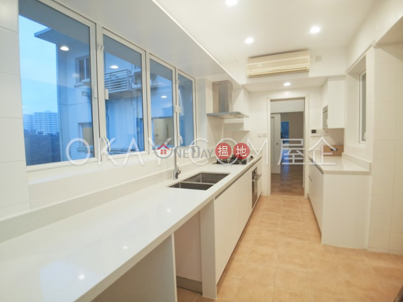 HK$ 102,500/ month | Carolina Garden, Central District, Efficient 3 bedroom with balcony & parking | Rental