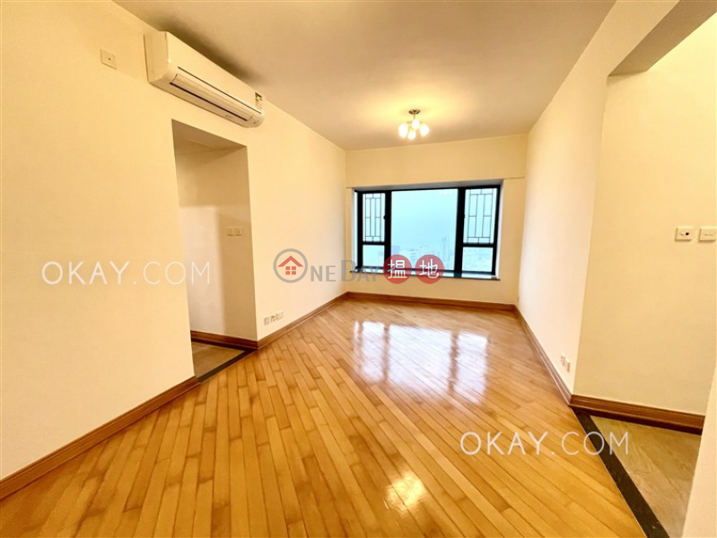 Unique 3 bedroom on high floor | Rental, Le Sommet 豪廷峰 Rental Listings | Eastern District (OKAY-R45271)
