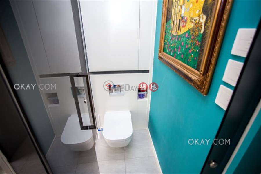 Charming 1 bedroom with balcony | Rental, Centrestage 聚賢居 Rental Listings | Central District (OKAY-R50732)