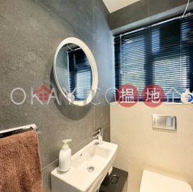 Nicely kept 3 bedroom with parking | For Sale | Formwell Garden 豐和苑 _0