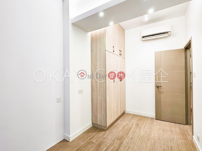 Cozy 2 bedroom in Wan Chai | For Sale, 66-68 Queen\'s Road East 皇后大道東 66-68 號 Sales Listings | Wan Chai District (OKAY-S404479)