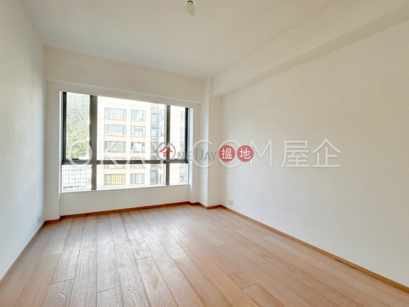 HK$ 106,000/ month Block A-B Carmina Place, Southern District Gorgeous 4 bedroom on high floor with balcony & parking | Rental